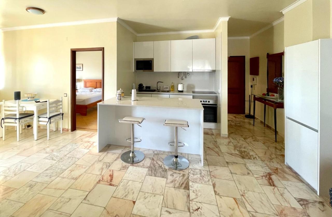 Cosy Sea View Apartment 코스타 다 카파리카 객실 사진